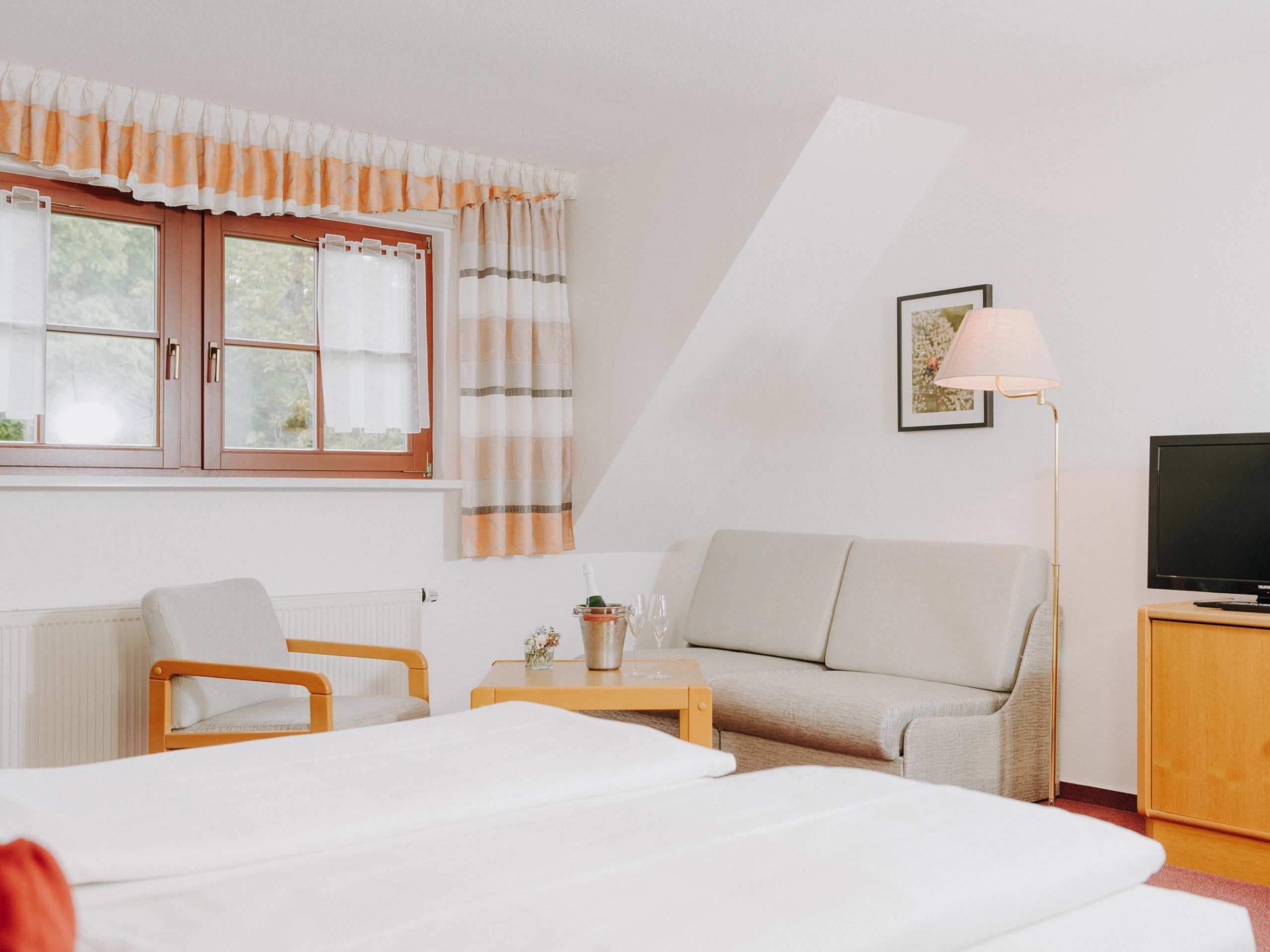 Felix_Volkmer-113 Die Lengefelder Warte - Unser Hotel